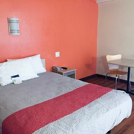 Motel 6-Warwick, Ri - Providence Airport - I-95 Екстериор снимка