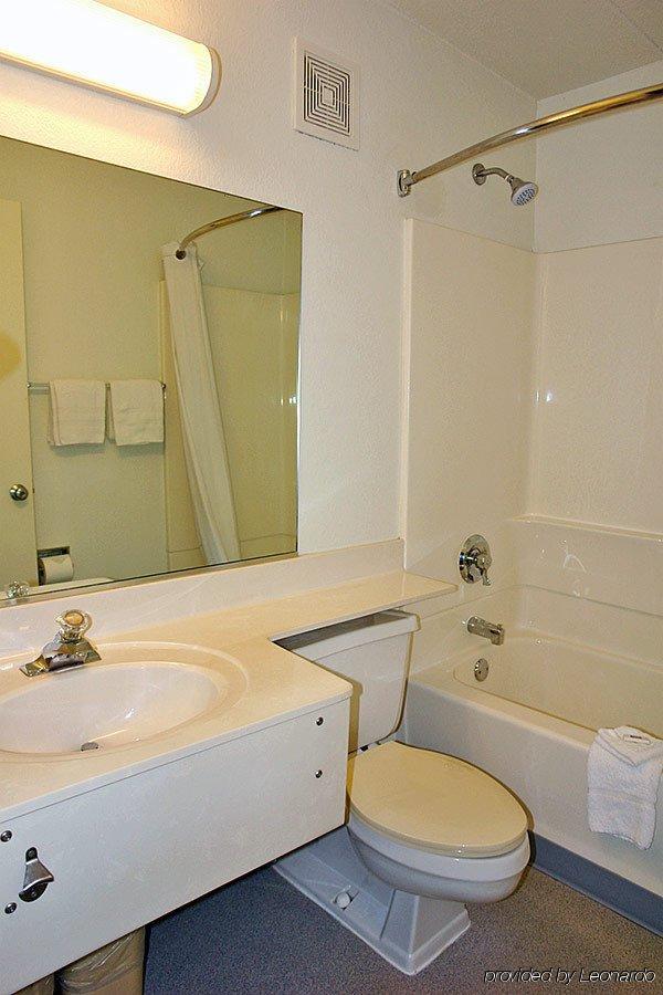 Motel 6-Warwick, Ri - Providence Airport - I-95 Екстериор снимка