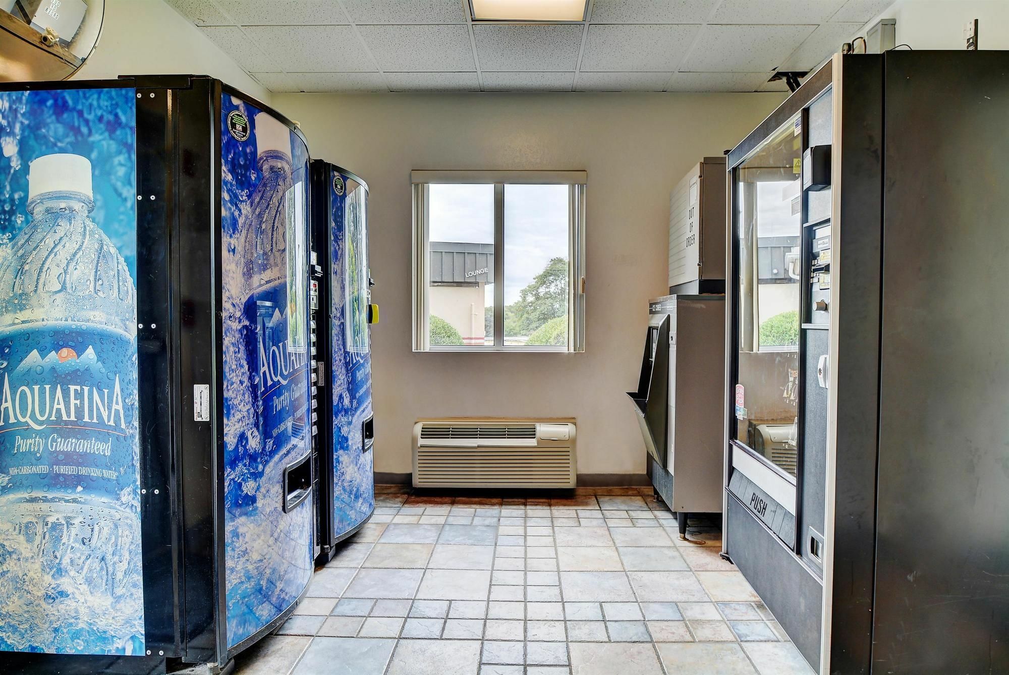 Motel 6-Warwick, Ri - Providence Airport - I-95 Екстериор снимка