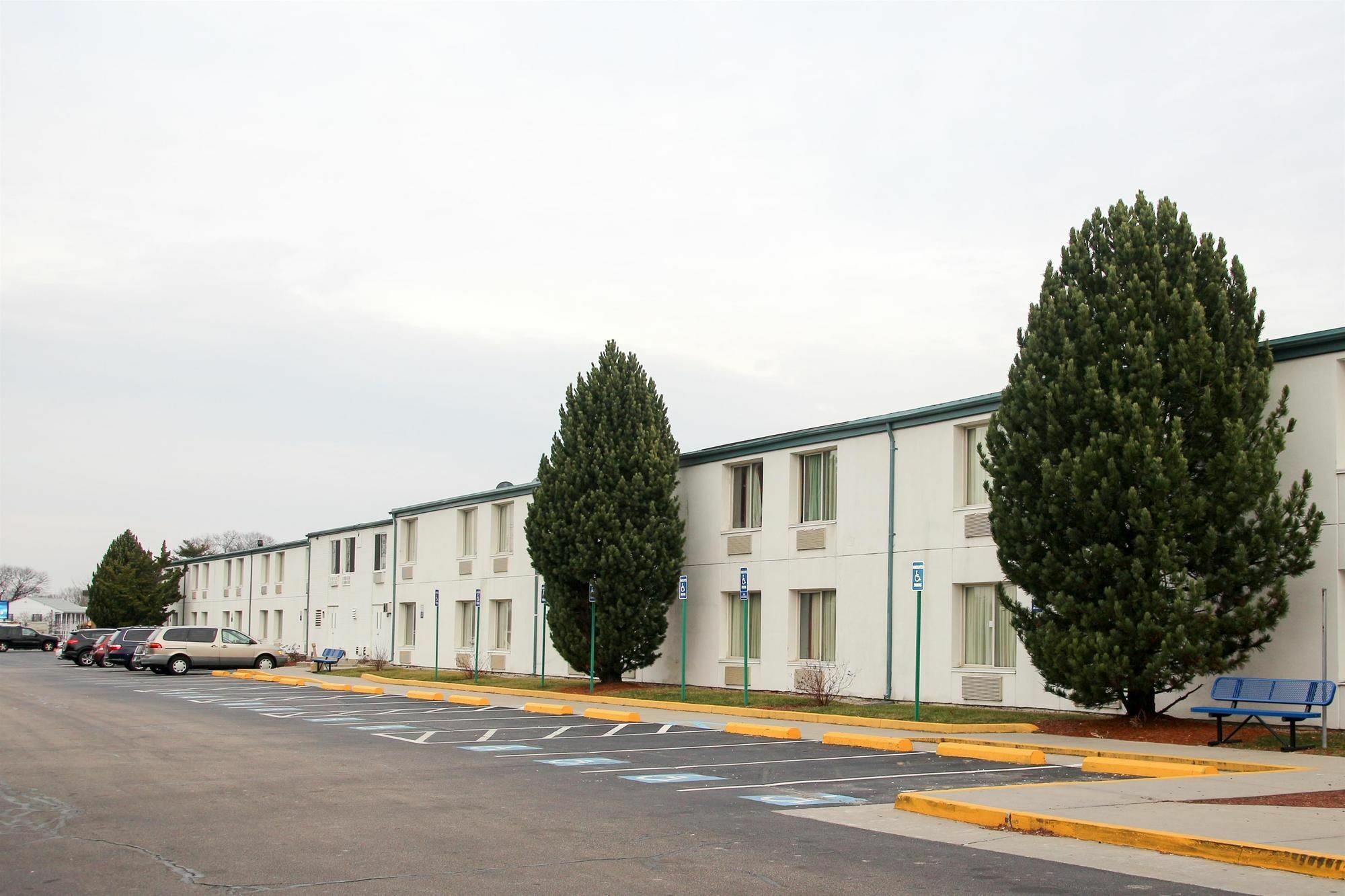 Motel 6-Warwick, Ri - Providence Airport - I-95 Екстериор снимка