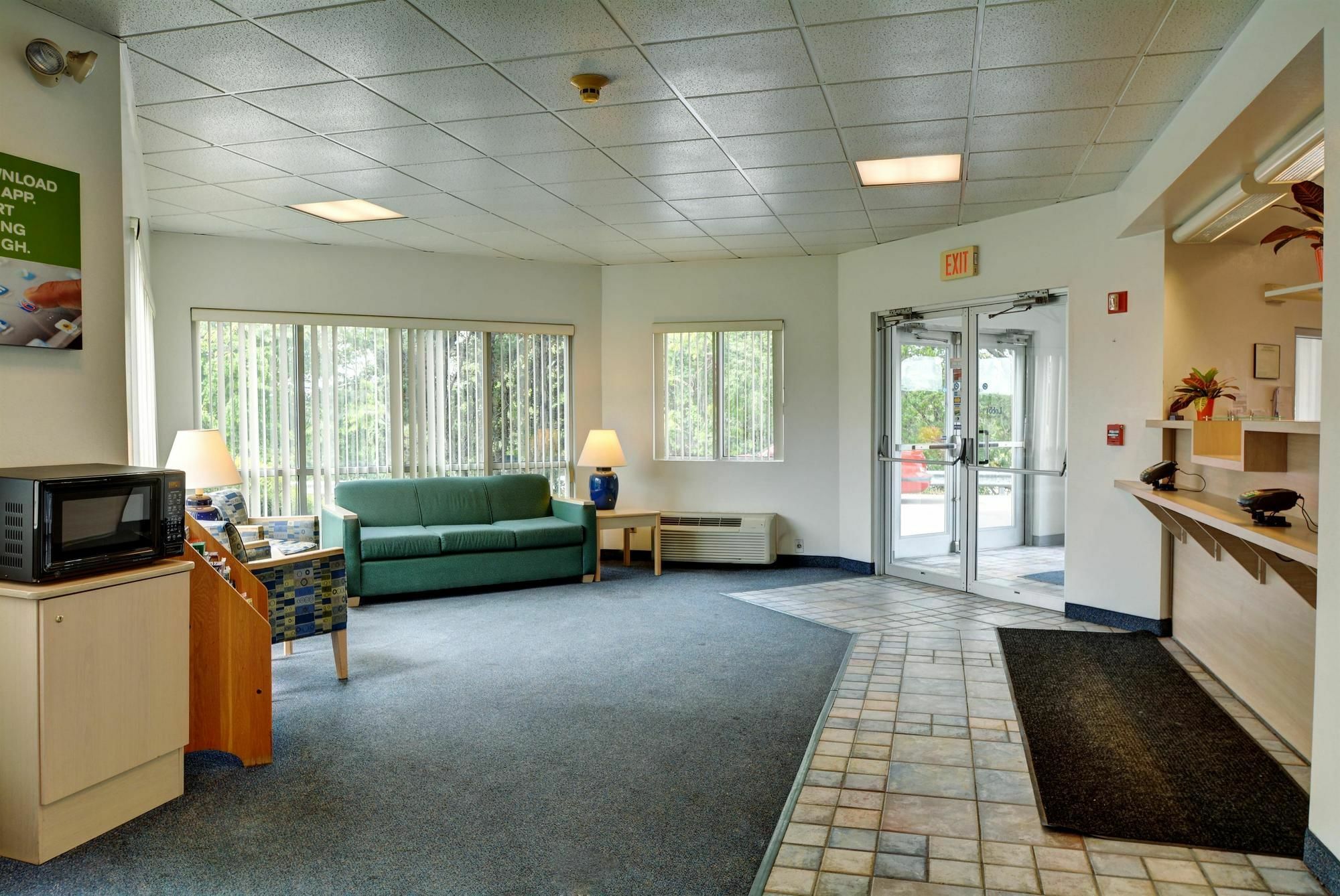 Motel 6-Warwick, Ri - Providence Airport - I-95 Екстериор снимка